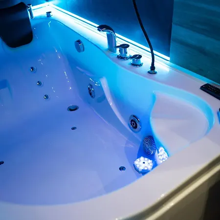 Impulses Idromassaggio Apartman *